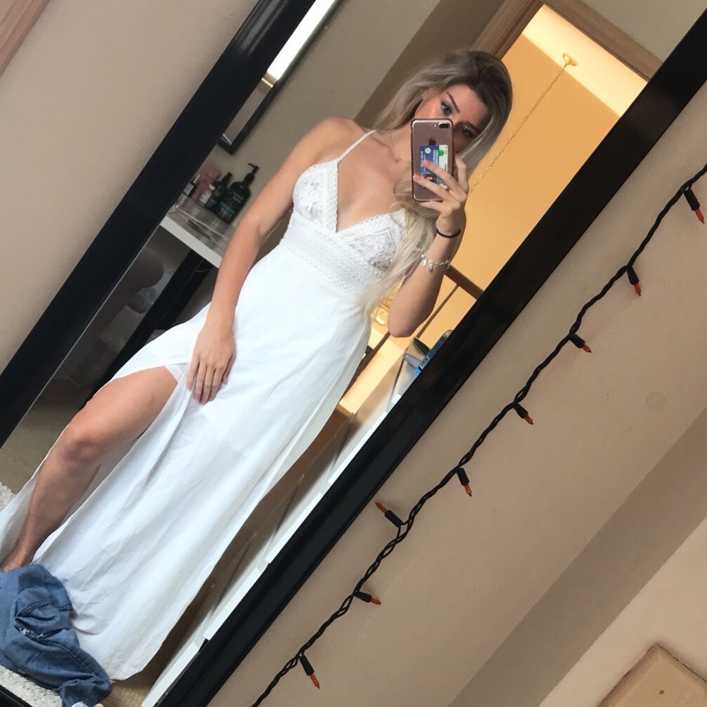 Lace Maxi Dress - Never Worn-l